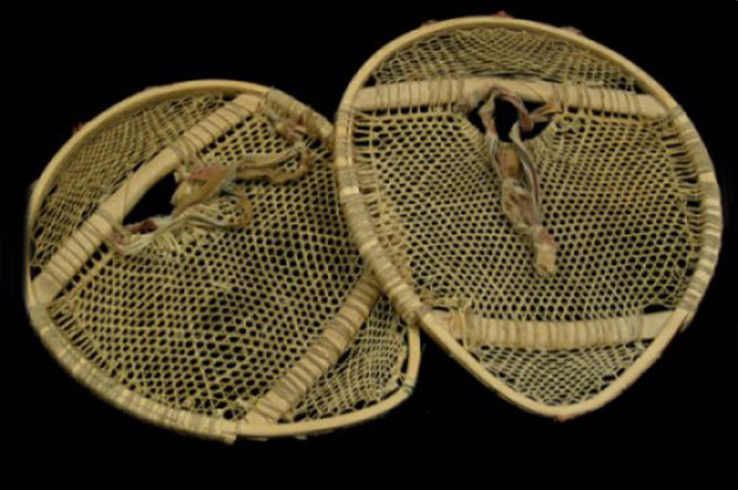 Paire de raquettes à neige rondes en babiche